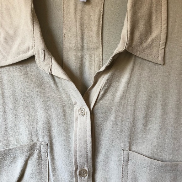 NEW RO&DE Large Rayon Button Down Top - Picture 2 of 6